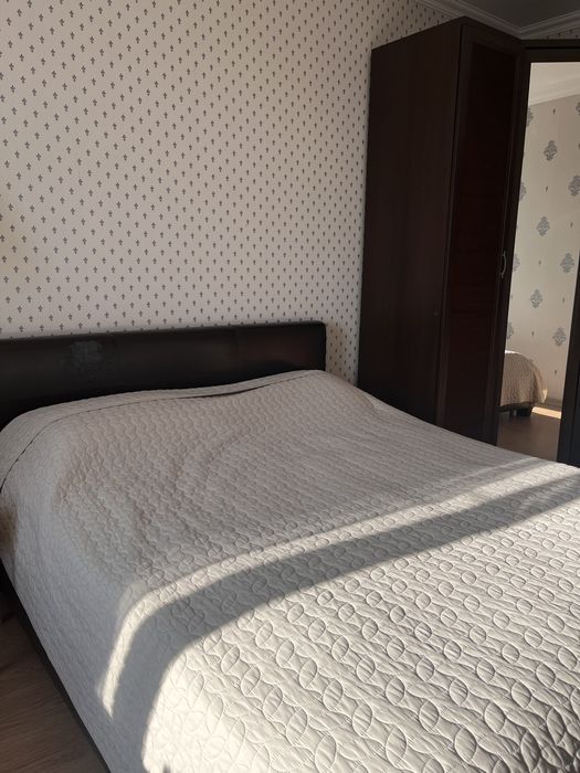 Отдам даром спальный гарнитур