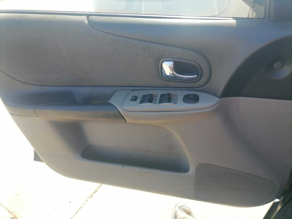 MAZDA 323 2001 2.0 DiTD 101ks / МАЗДА 323 2001 2.0 дизел 101кс
