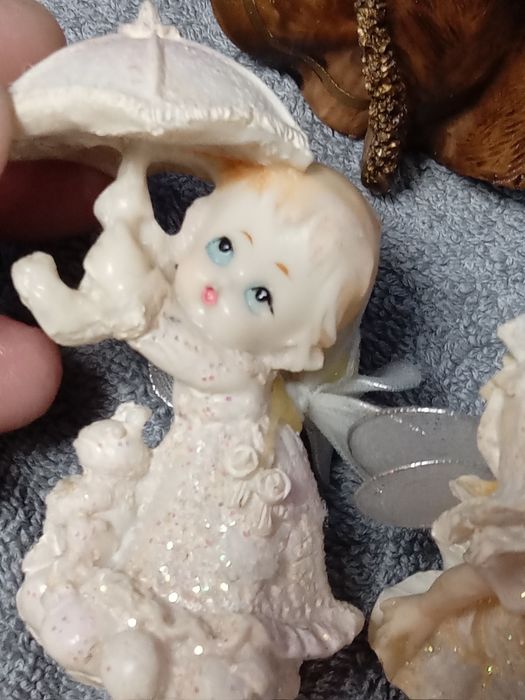 Bibelori de vanzare tot ce se vede an poze