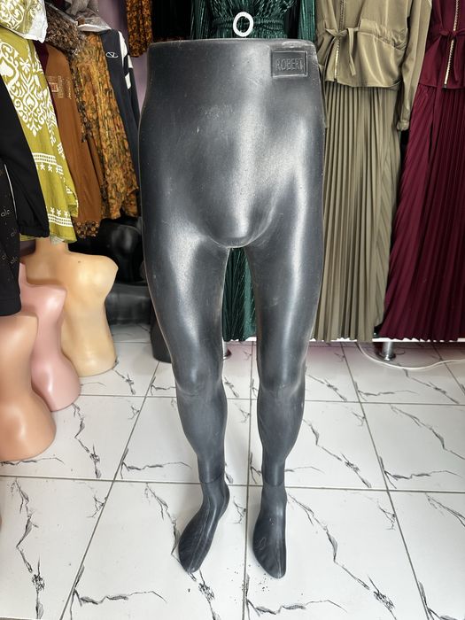 Manekyen kiyim uchun