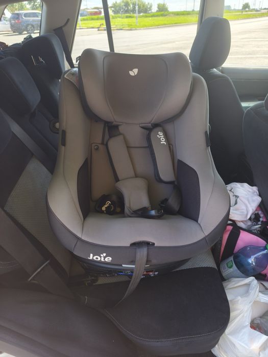 Scaun auto Joie cu ISOfix