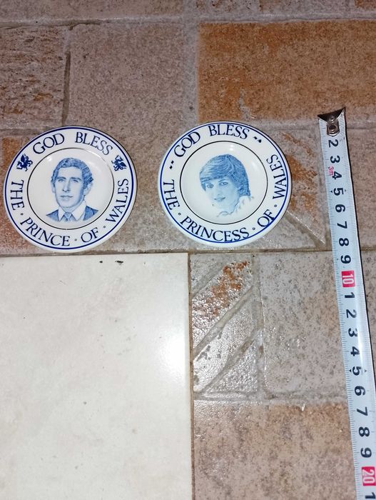 Чинийки от сватбата на Чрлз и Даяна,чиния за микровълнова-315мм.