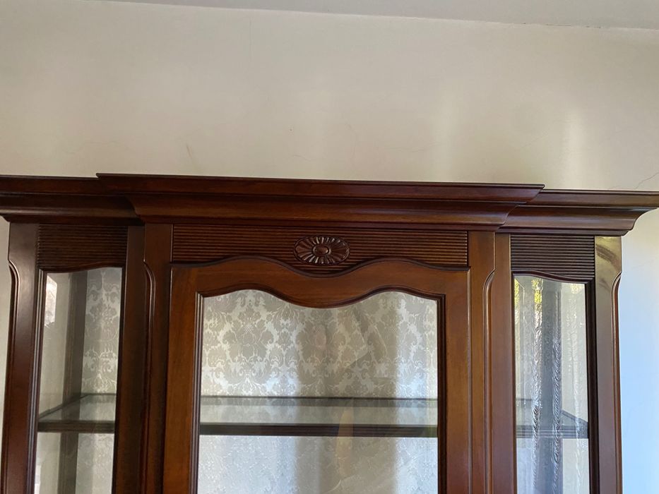 Vând corp vitrină lemn masiv CavioCasa, colectia Fiesole, produsă în Italia