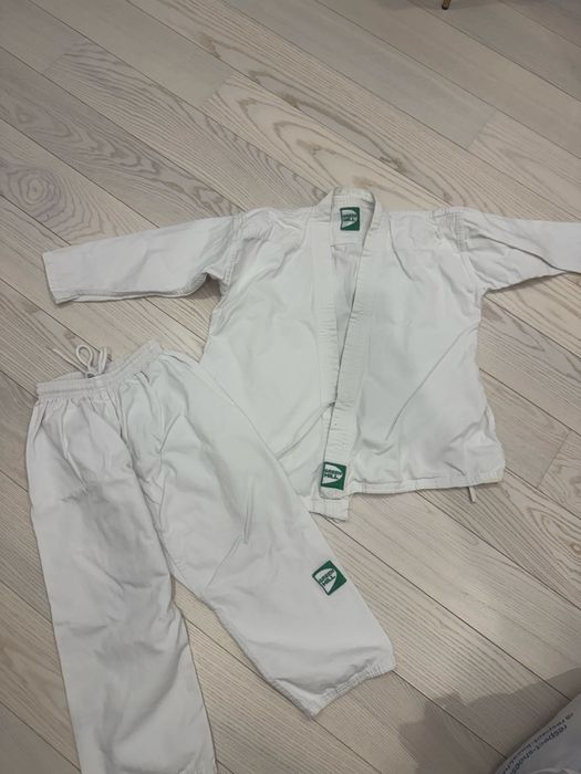 Продам кимоно, кимано для каратэ рост 120-140