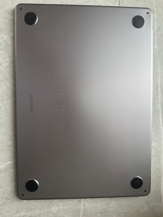 Продам мак бук Air 2022