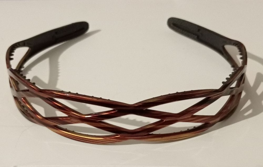 Диадема за коса в кафяво