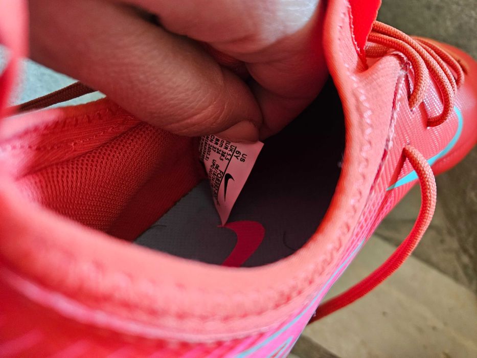 Футболни бутонки Nike