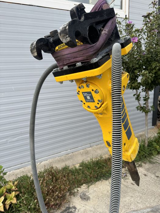 Picon miniexcavator ATLAS COPCO SB202 nou