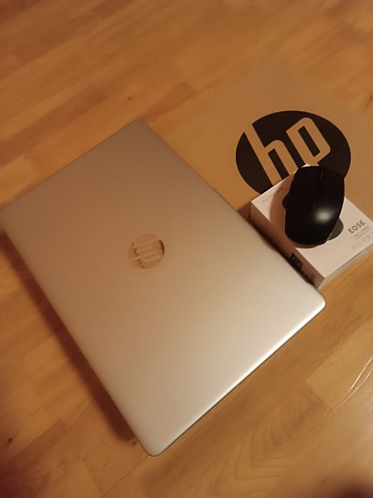 HP Noutbook  RYZEN-7 5700