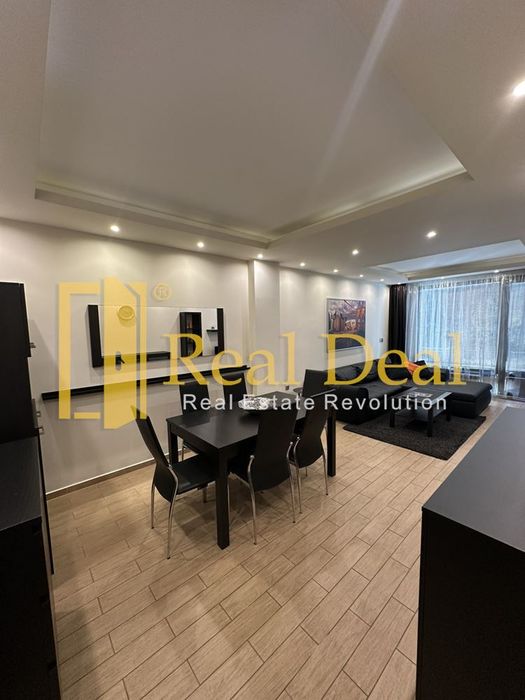 Дава се под наем Тристаен апартамент в София, Център - 90 кв.м за 1250 € - Снимка #1