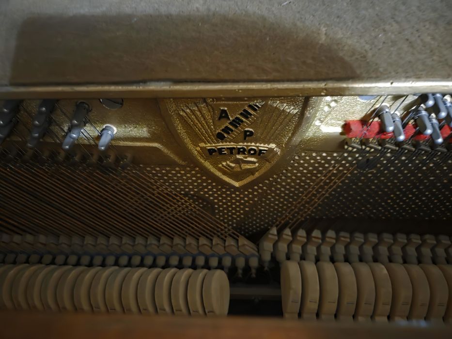 Продам Пианино PETROFF