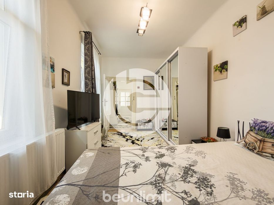 Apartament ultracentral | 2 camere | balcon 20 Mp | Pod pe toata supra