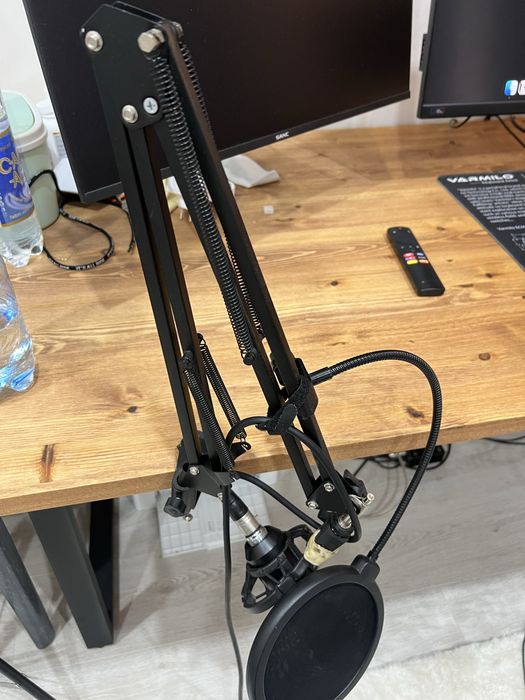 Микрофон BM800 (Конденсаторный)