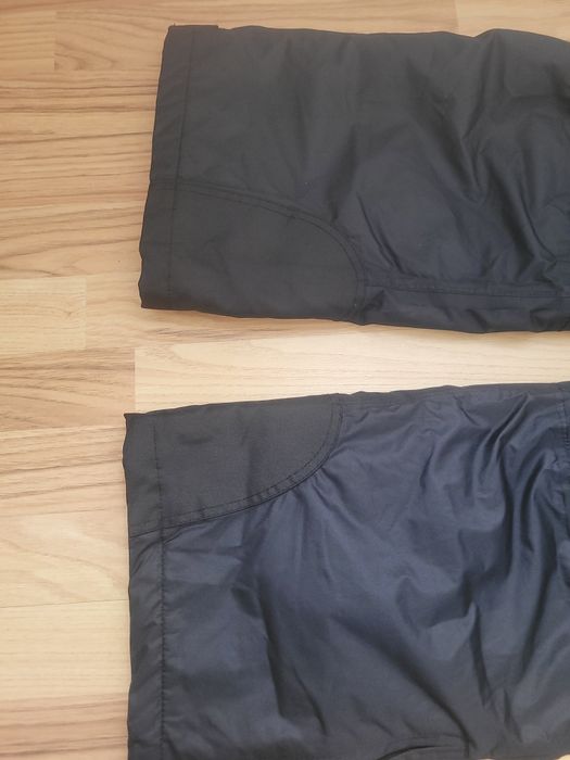 Vând Pantaloni pentru ski