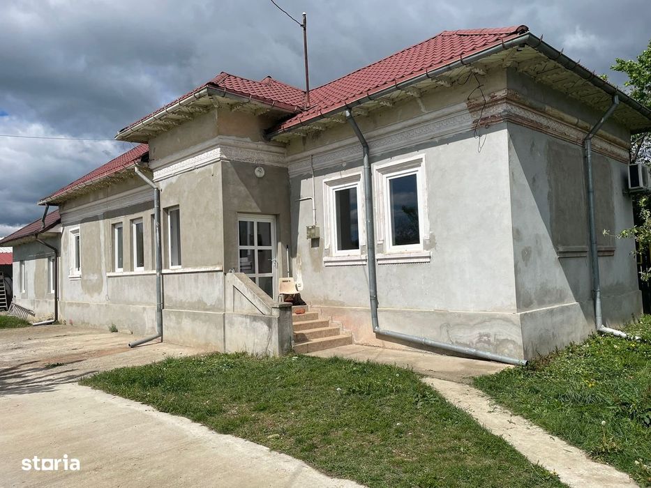 Urleta - casa - teren 400mp - 160000 Euro
