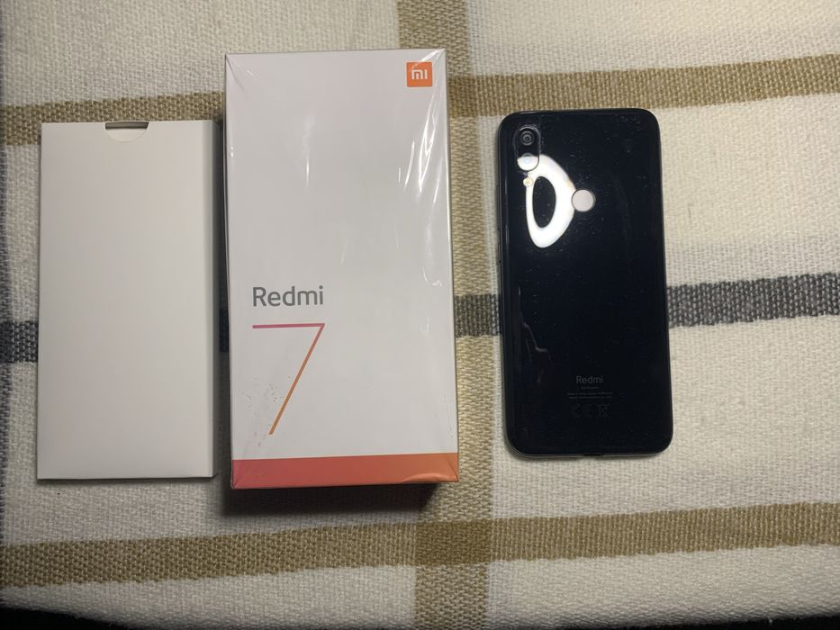Продаю смартфон Xiaomi redmi 7
