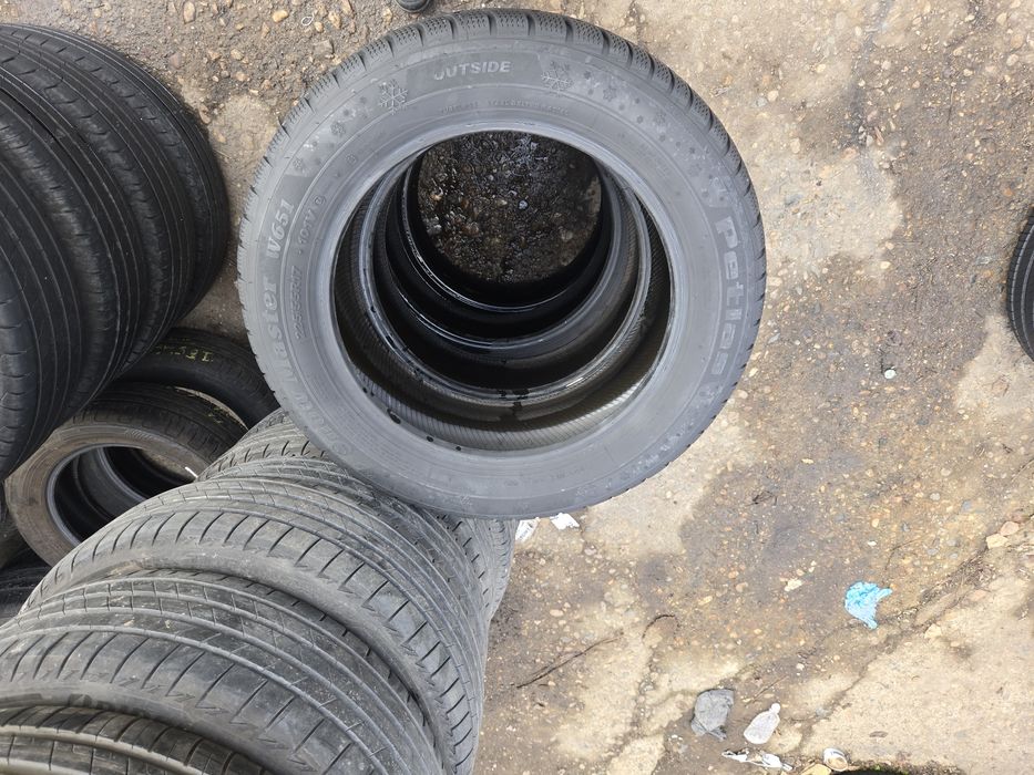 4бр. 225 55 17 Petlas зимни.