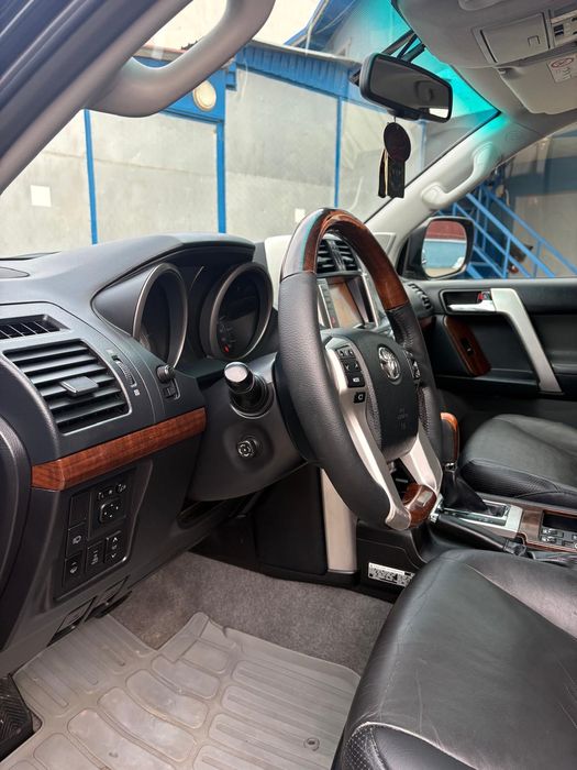 TOYOTA LAND CRUISER 3.0 D Automat 7 Locuri Full