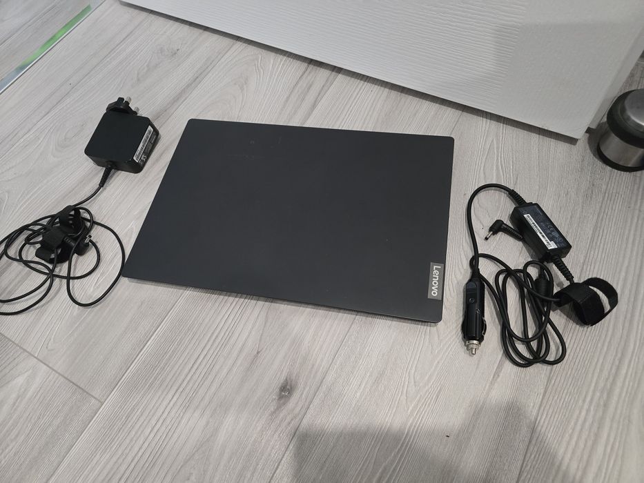 Laptop Lenovo IdeaPad s145 ca nou adus din uk