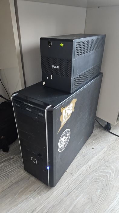Настолен PC i5 16GB RAM 64-bit + UPS