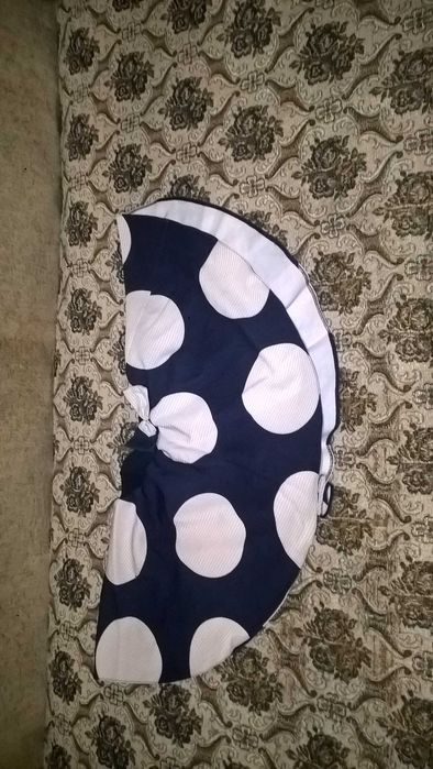 Пола - тъмносиня