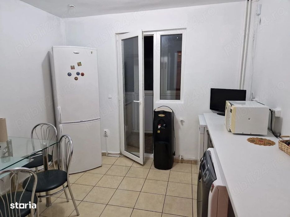 2 camere| calea mosilor| etaj 3| la 10 minute de statia de metrou obor