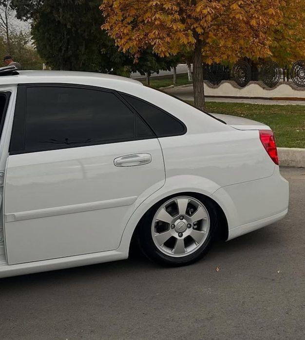 Автомобиль жентра выкуп га берилади бошига 3000  $ коганини 25 ,% дан