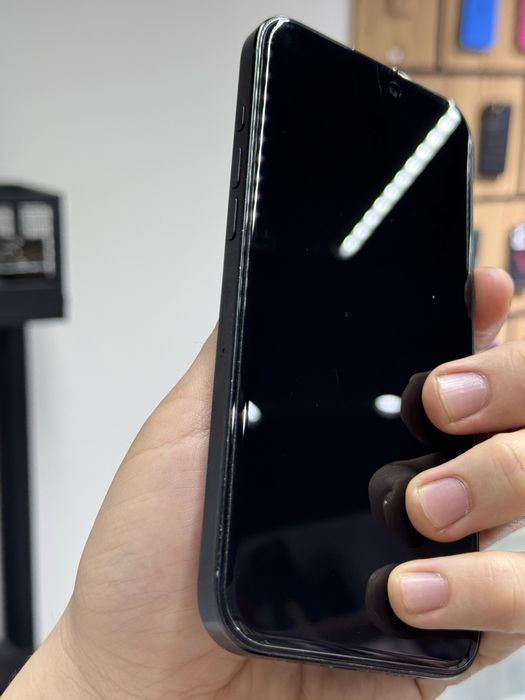 Iphone 16 pro max 2 ta sim imea otkan naqd va nasiyaga beriladi