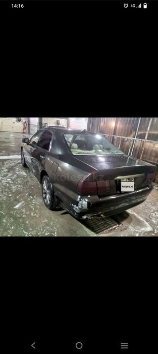 Mitsubishi Diamante