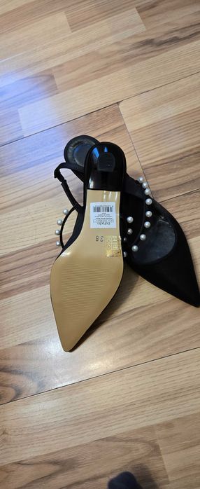 Чисто нови обувки