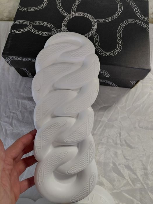 Adidași Versace Chain Reaction