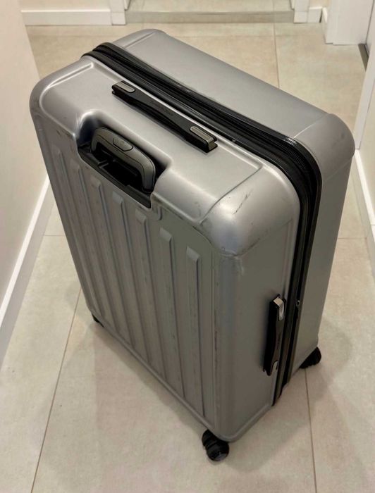 Куфар за багаж. Голям