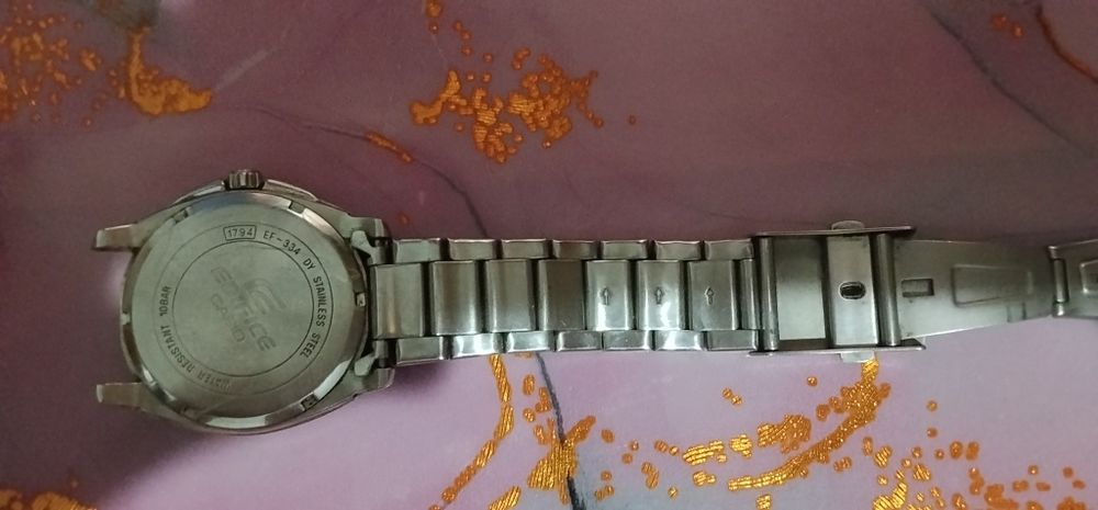 Часы наручные Casio Edifice. Потёртые.