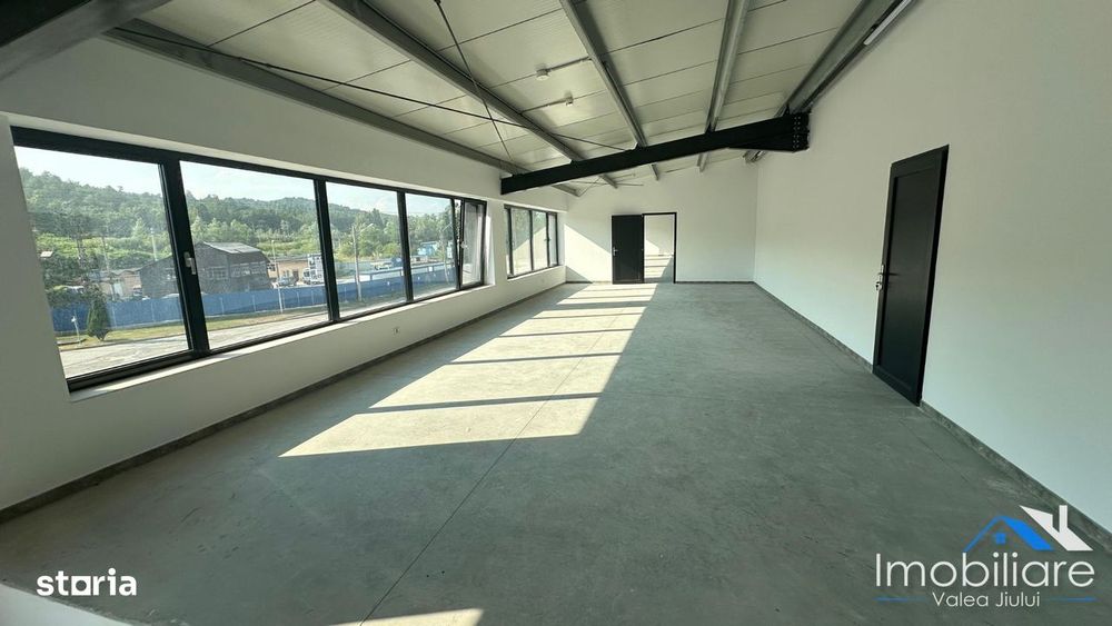Spatiu comercial / Hala  - Petrosani | Str. Livezeni | 550 mp