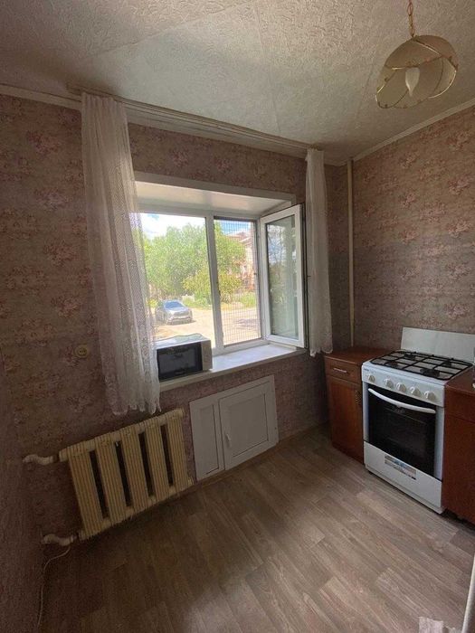 Продам 2-х комнатную квартиру, срочно.