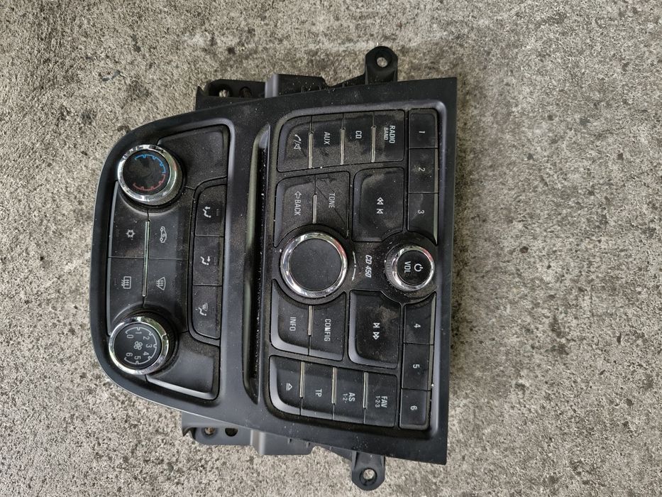 Управление за мултимедия за Opel Astra J