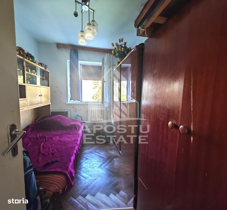 Apartament cu 4 camere de vanzare , Zona Dacia ,Timisoara