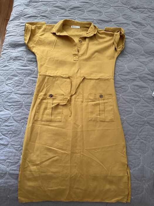 Продам женские платья