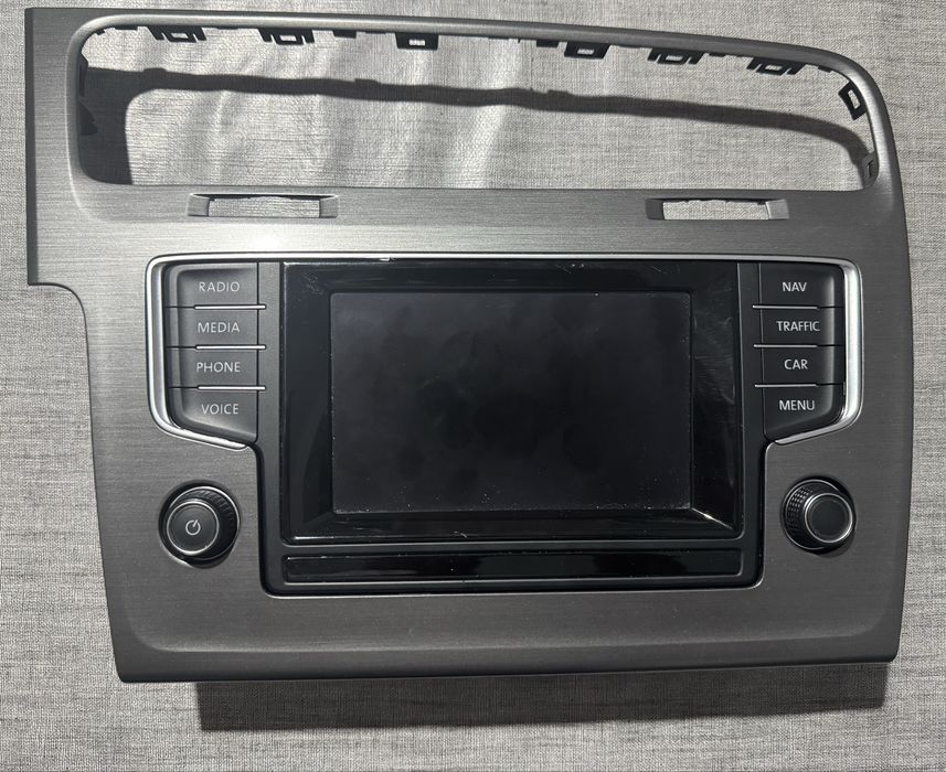 Navigație originală VW Golf 7 Discover Media MIB1 completă + ecran + ramă