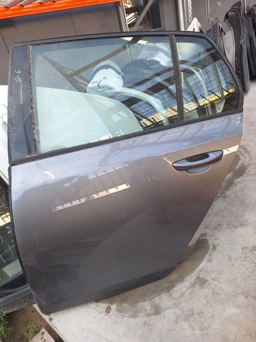 Задна лява врата Vw Golf 6 hatchback / Фолксваген Голф 6 хечбек 2010г.