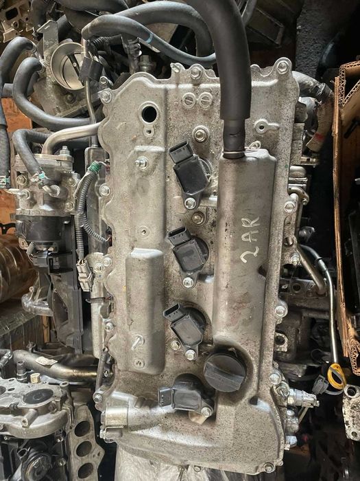 Продава се двигател за Toyota Hybrid 2.5 - 2AR - На части