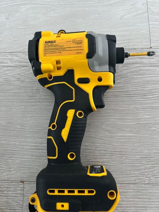 DeWALT DCF850 – Nouă, testată