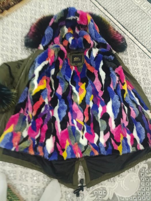 Продам парку в отличном состоянии