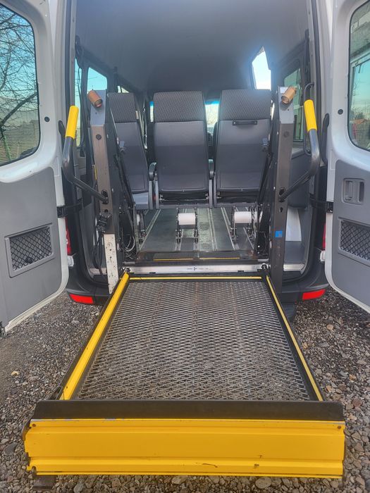 Mercedes-Benz sprinter 316 8+1 transp persoane și pers cu dizabilități