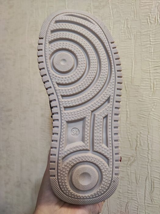 Зимние сапожки для девочки.НОВЫЕ!