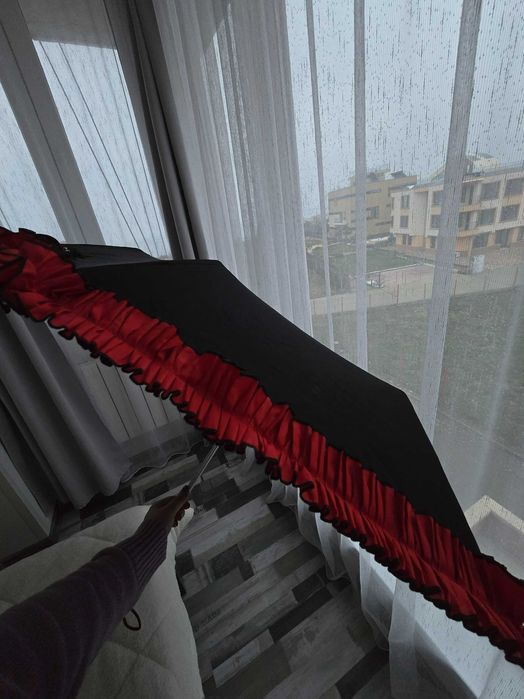 Парижки чадър от Франция – елегантен, ръчен механизъм