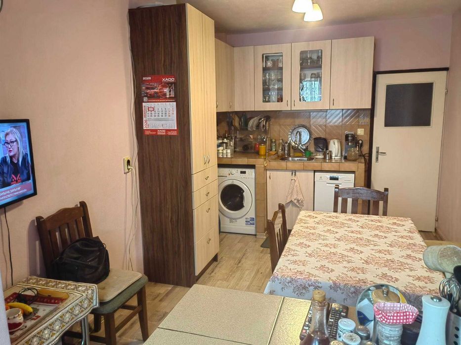 Продава се Тристаен апартамент в София, Люлин 3 - 90 кв.м за 1077 €/кв.м - Снимка #3
