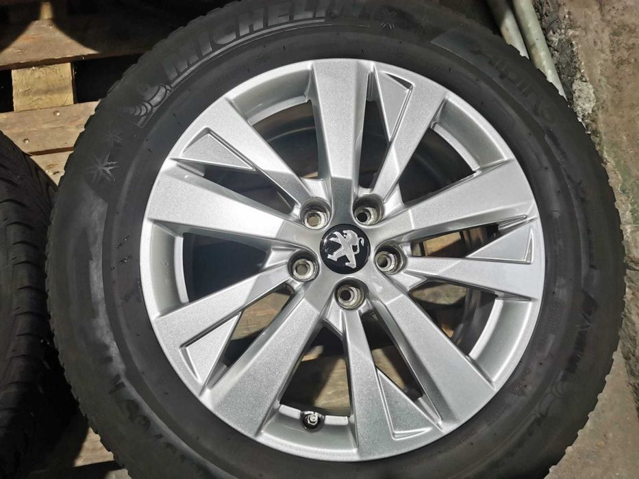 Jante Originale Peugeot 3008 / 5008 . R 17 cu anvelope de iarna