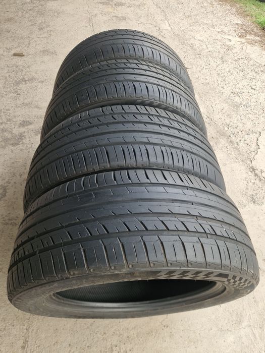 Шины, в отличном состоянии.