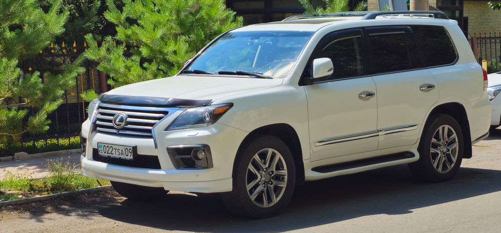 Продам Lexus 570, 2012 год, 165 000 км.